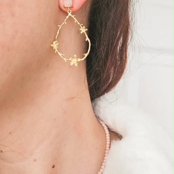 Isabela Statement Gold Plated Rose Quartz Dangle Earrings - Picture 4 of 4